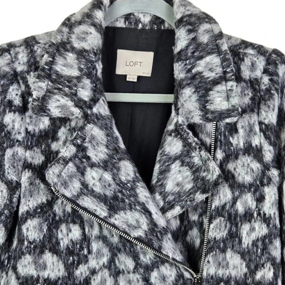 Loft Womens Gray‎ Leopard Spotted Moto Coat Asymmetric Zip Wool Blend size SP - Picture 2 of 11